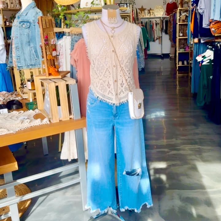 Photos from LouLou's Boutique's post
