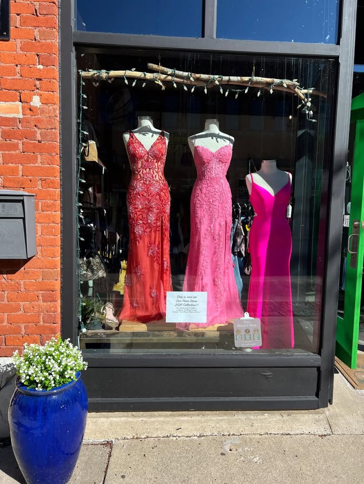 🌺👗TWICE BLESSED LAKE ORION has a beautiful selection of newer, stylish prom dresses!
